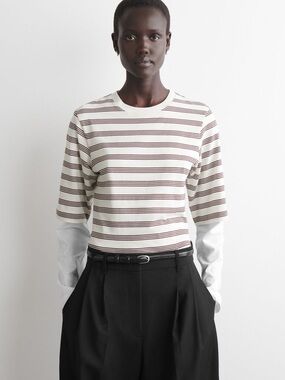 NWT (size small) COS COTTON T-SHIRT
